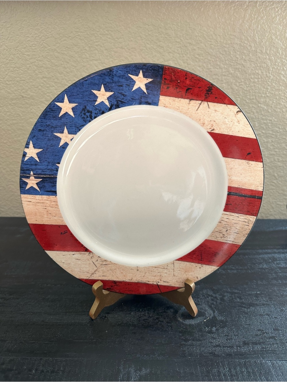 Vintage 1997 Stars and Stripes Dinner Plate. Set of Four. 11 Inches